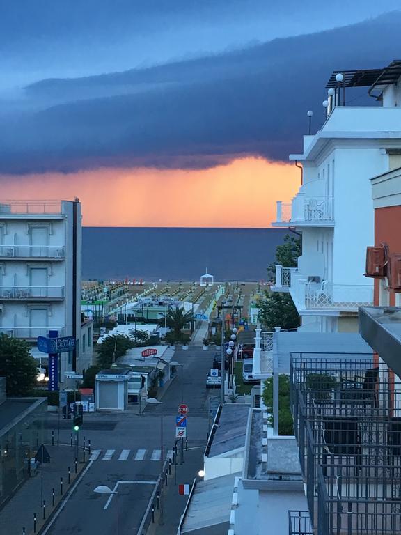 Hotel Sissi Rivazzurra Di Rimini Eksteriør billede